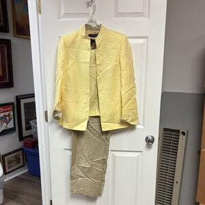 Evan Picone Yellow and Tan Suit Set Tailored Elegance
